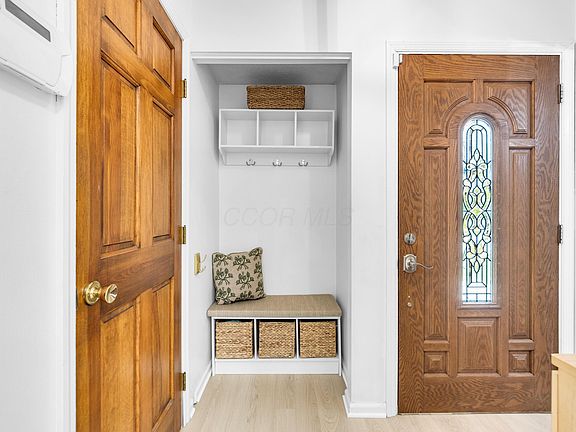 3rd image of 8343 Seabright Dr