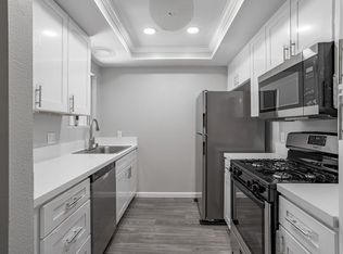 Lincoln Park, Corona, CA 92882