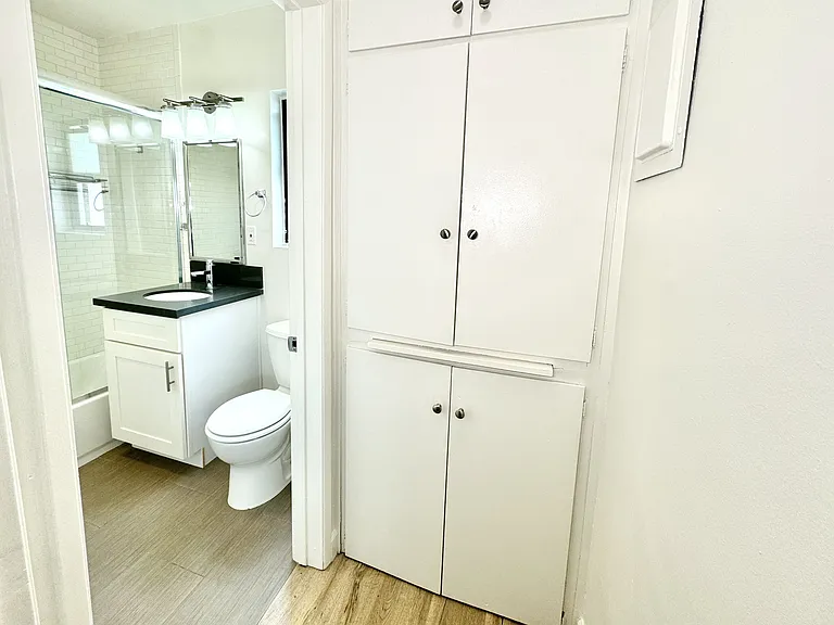 21111 Wood Ave — Photo 20