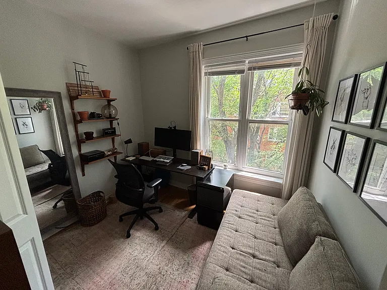 4701 N Malden St #3 — Photo 7