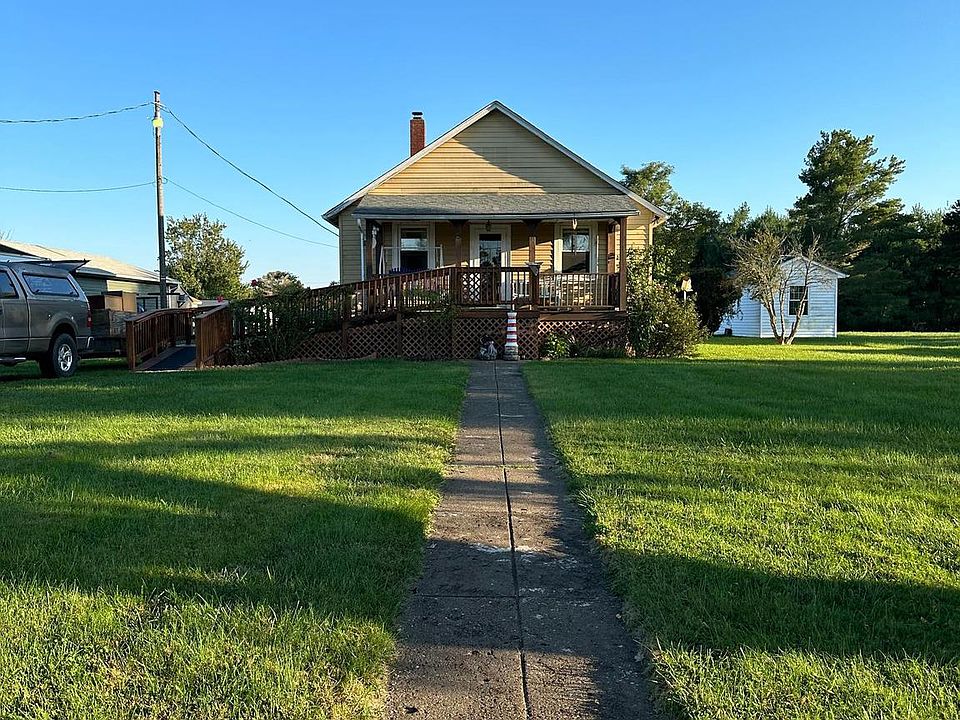 1st image of 24486 Lafayette Dr