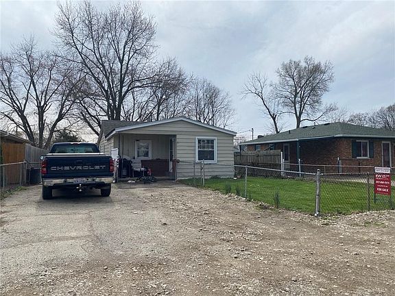 4th image of 2436 Guernsey Dell Ave