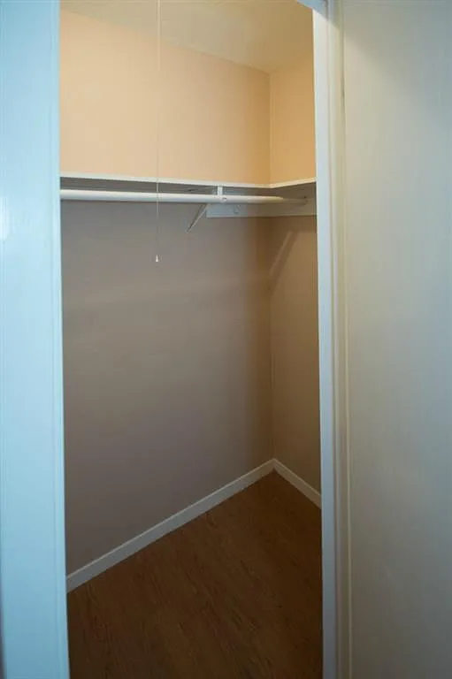 Studio, 1.0 bath, 400 sqft, $725 — Photo 3