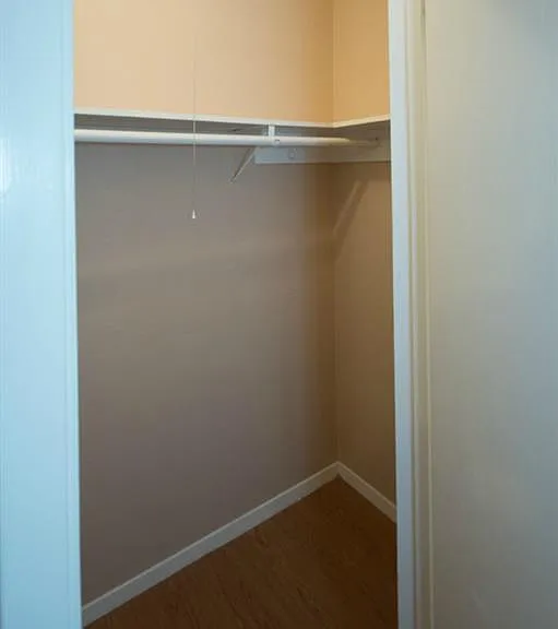 400 W 34th St #102 — Photo 3