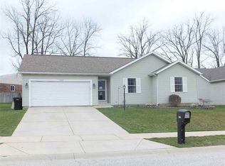 2329 Oakbrook Dr, South Bend, IN 46628