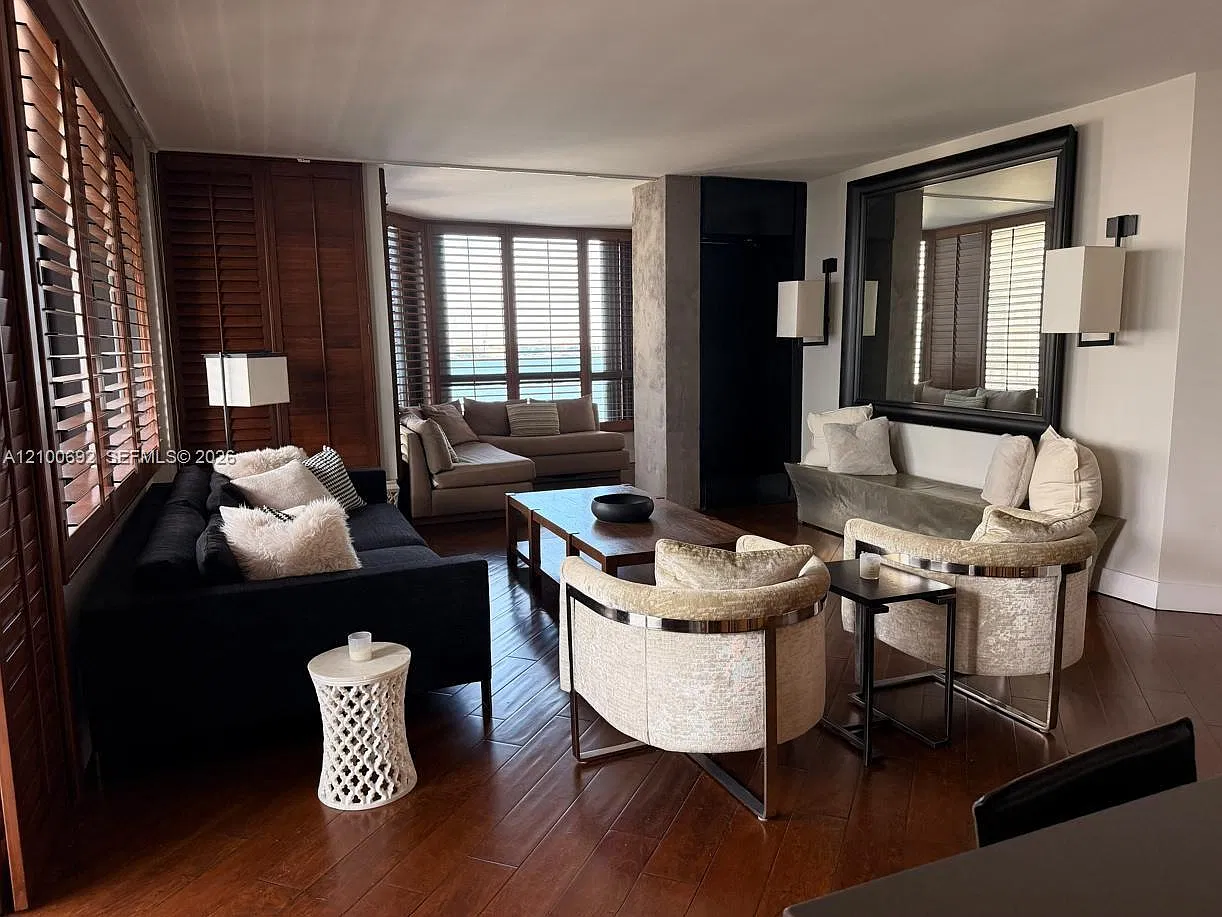Brickell Key One Condo — Photo 3