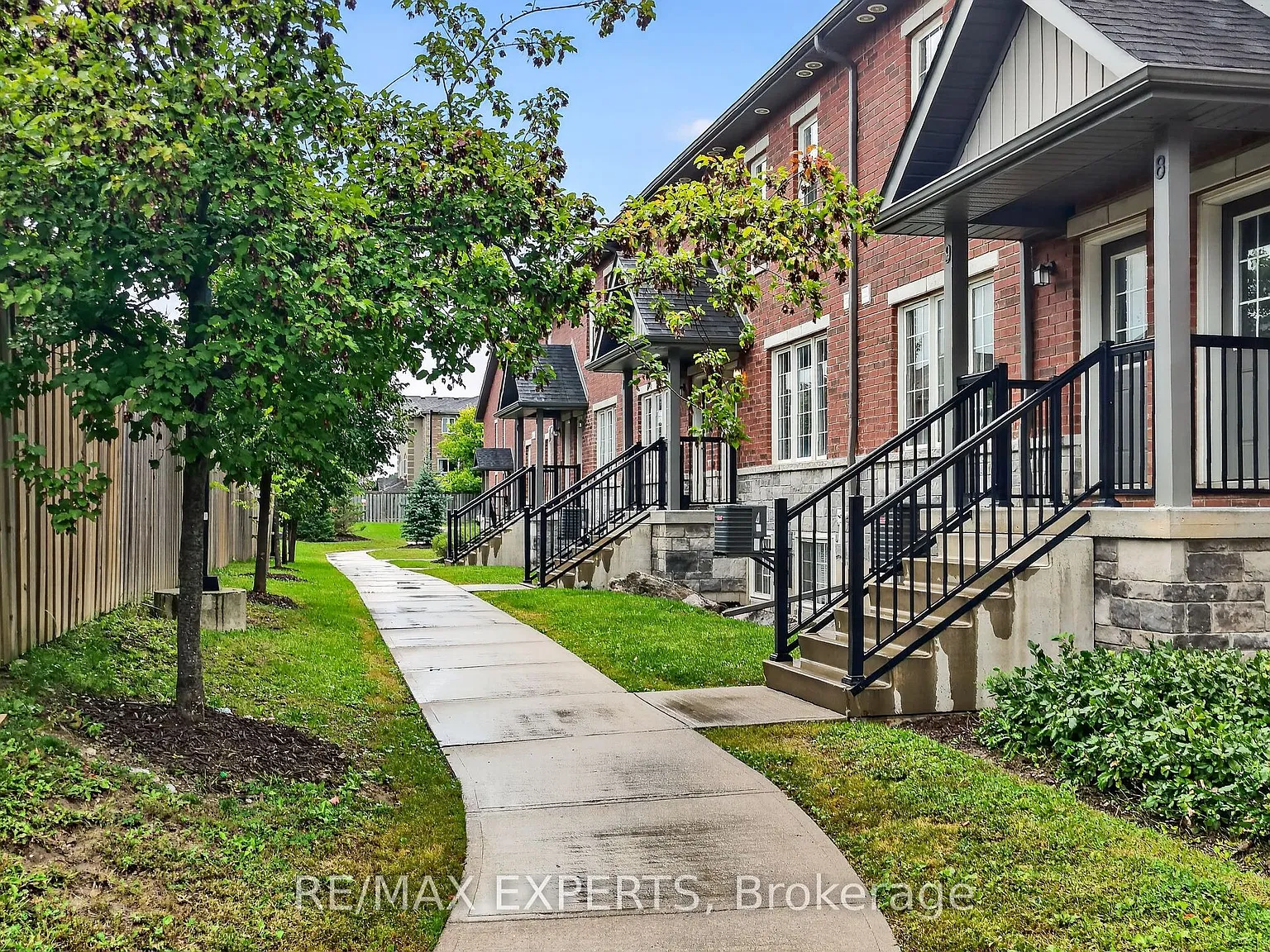 4 bed, $2,850 — Photo 2