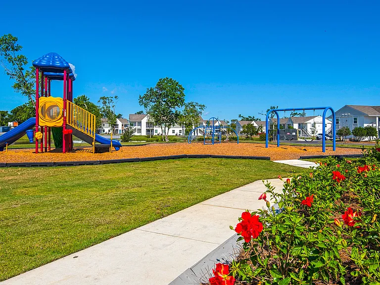 Stanford Pointe — Photo 21