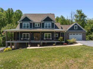 179 Taylortown Rd, Johnson City, TN 37601