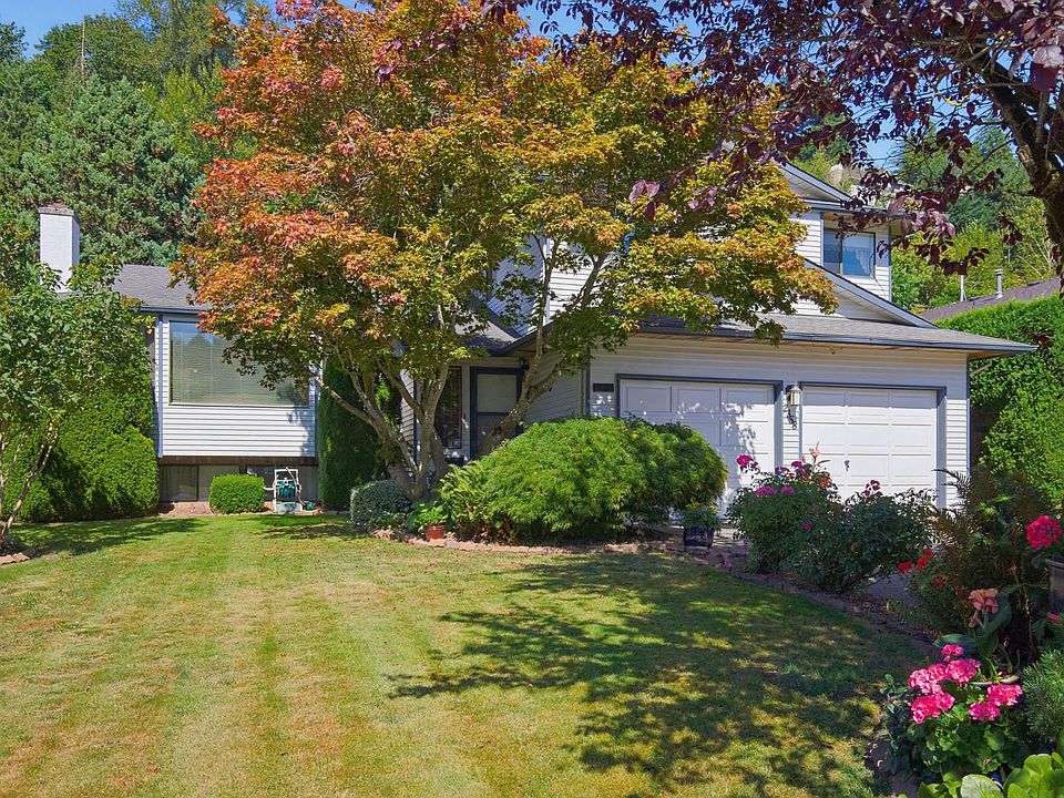 1st image of 2358 Cameron Cres