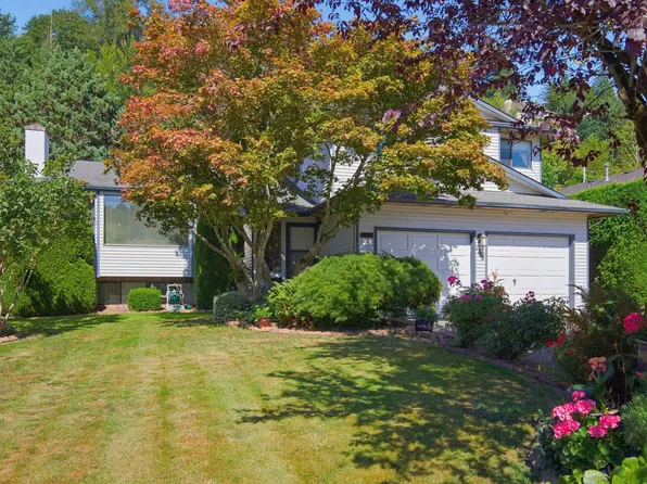 2358 Cameron Cres, Abbotsford, BC V3G 2B3