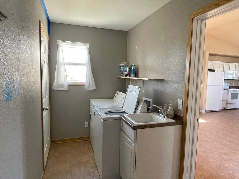 808 W Farm Ave #1 — Photo 11