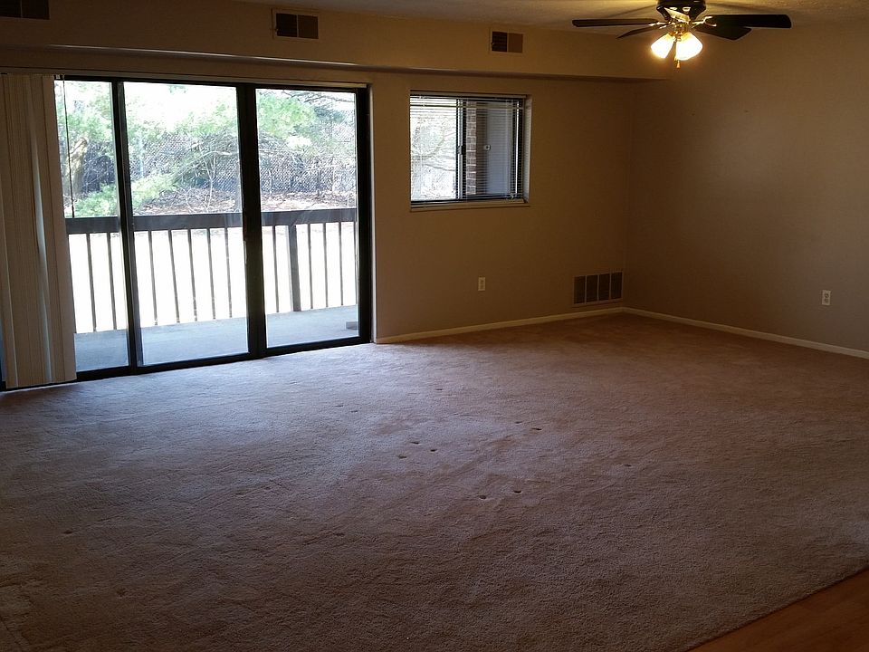 Living & Dinning Rooms