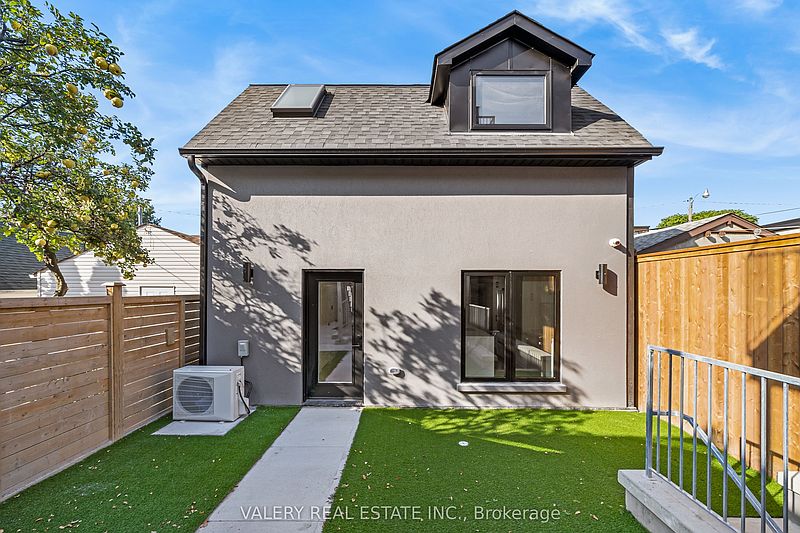 Toronto House for rent - 3 Bedrooms — photo 34