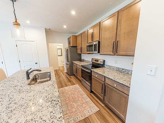 5th image of 6272 N Woodbury Dr