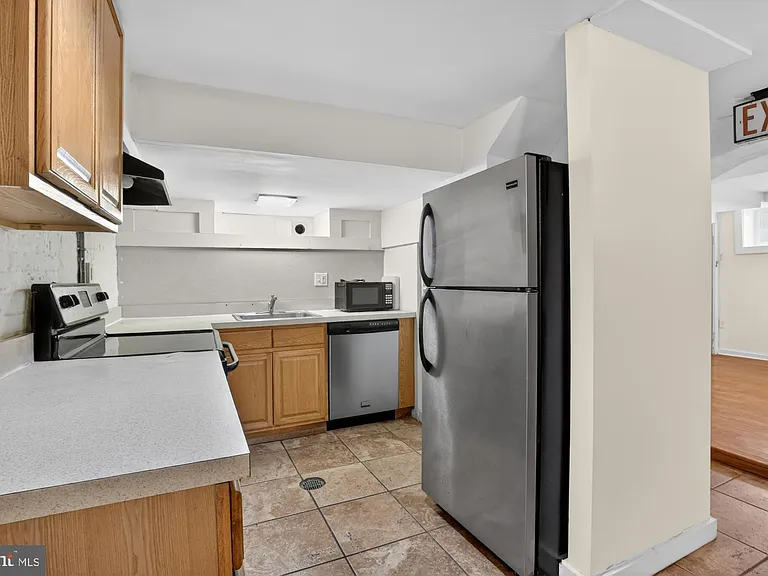 3512 Lancaster Ave #1W — Photo 3