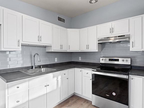 5th image of 8425 Red Fir Dr