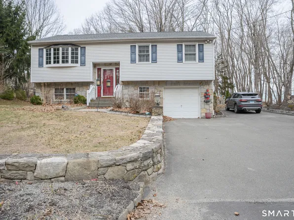 8B Kayview Avenue, Bethel, CT 06801