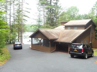 697 Atateka Dr, Chestertown, NY 12817