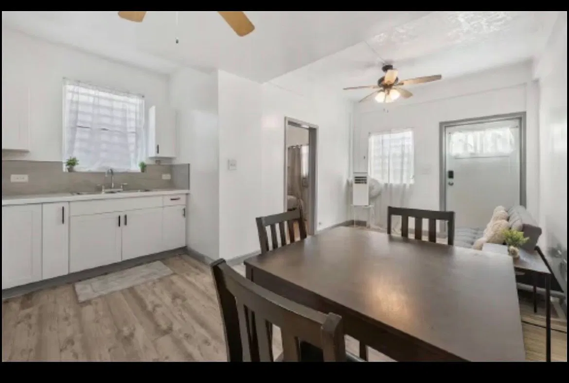 2 bed, 1200 sqft, $2,100 — Photo 2
