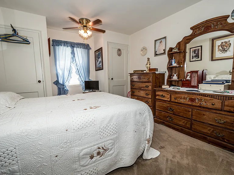 Willow Crest Apartments — Photo 12