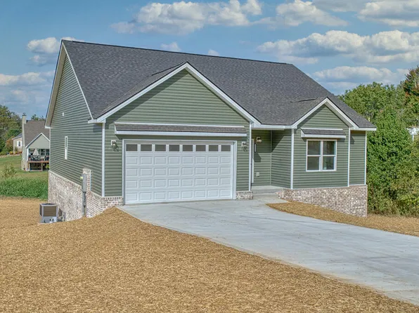 3522 Brookstone Dr, Cookeville, TN 38506