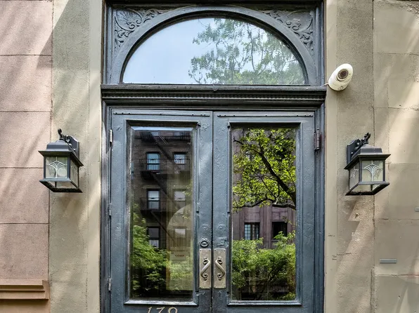 179 East 94th Street 1 image 1 of 17