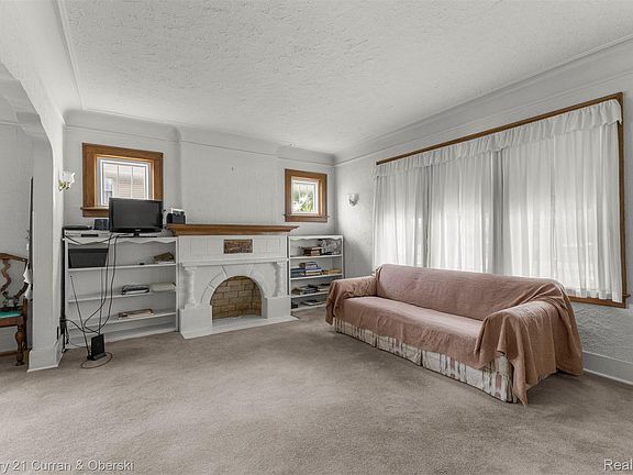 5th image of 6315 Steadman St