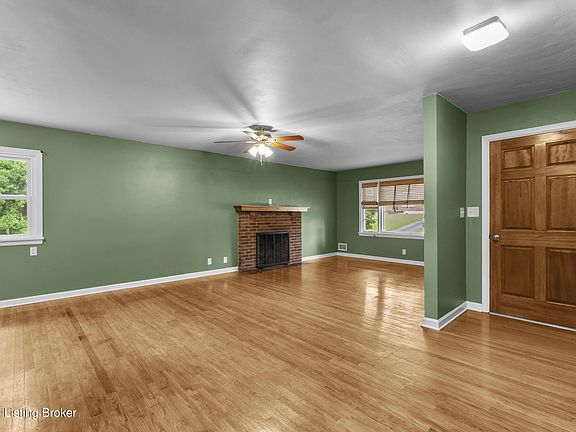 4th image of 9103 Waltlee Rd