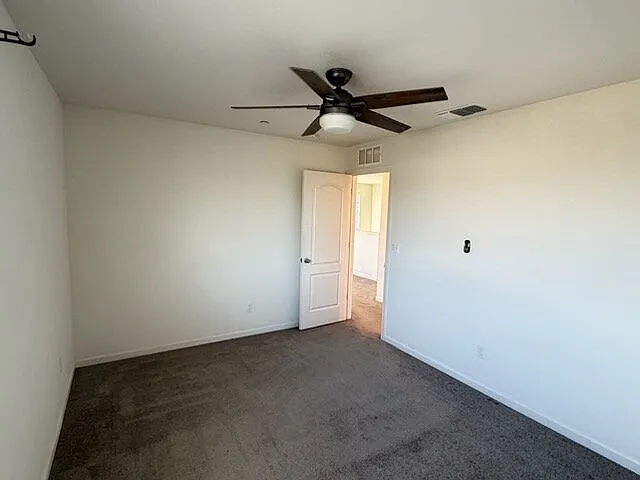 4265 Freemark Ave — Photo 17