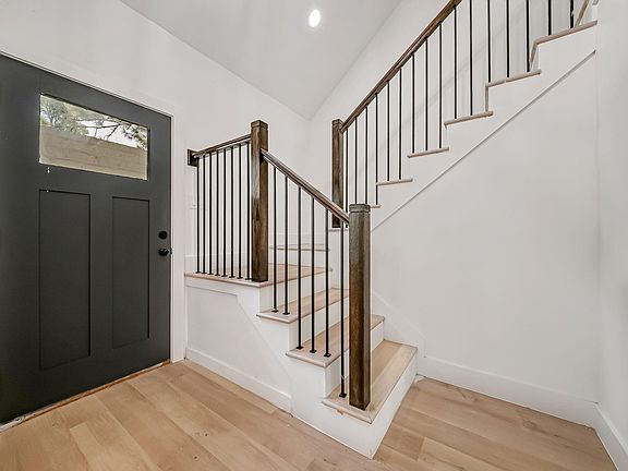 3rd image of 10511 Sagepine Ln