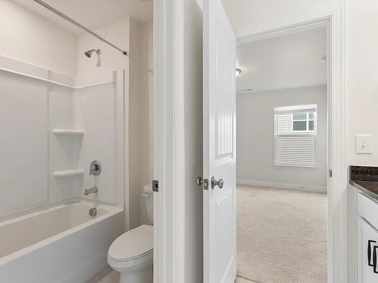 155 Bourne Dr — Photo 33