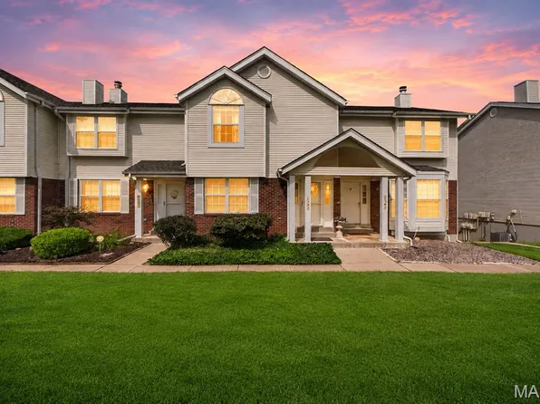 1383 Forest Creek Dr #5, Saint Charles, MO 63303