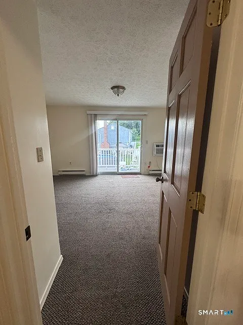 1 bed, 1.0 bath, 720 sqft, $1,550 — Photo 4