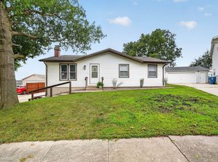 3951 Valdez Dr, Waterloo, IA 50701