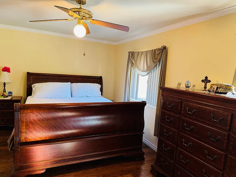 320 Green Moor Pl — Photo 8