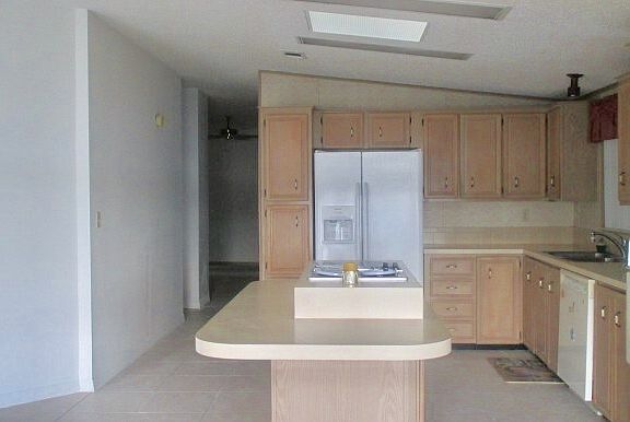 5th image of 16548 Daeza Dr