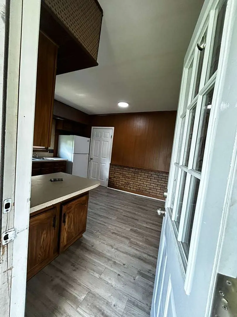 41 Fallbrook Street — Photo 2