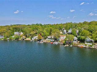 52 Wangonk Trl, East Hampton, CT 06424