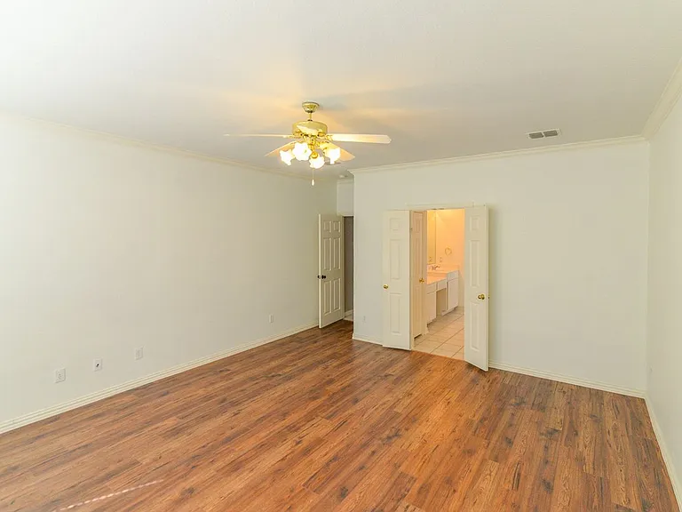 9605 Pinehurst Dr — Photo 19
