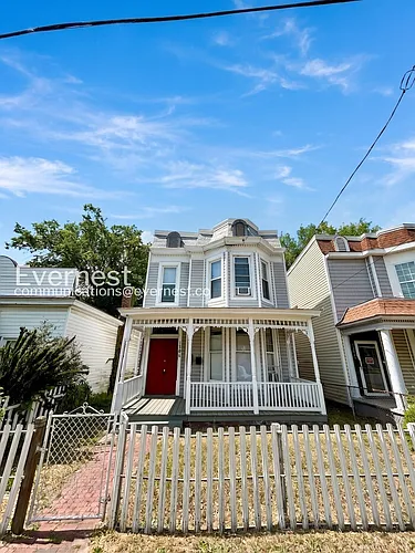 1204 N 20th St Photo 1