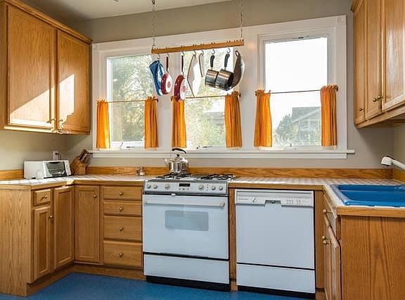 Big bright kitchen