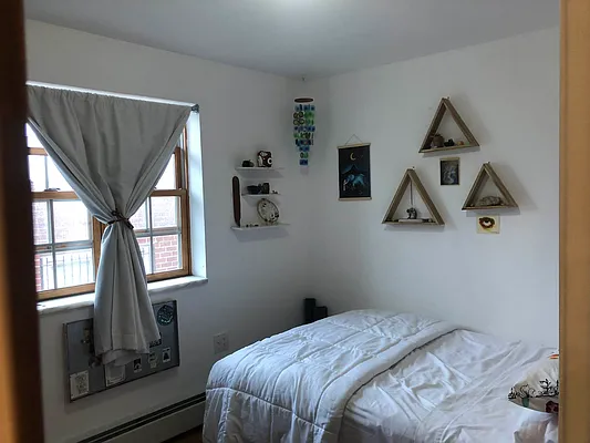 Rented by Signature Spaces NYC Corp | media 21