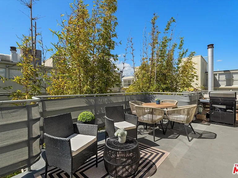 821 Bay St #C1 — Photo 26