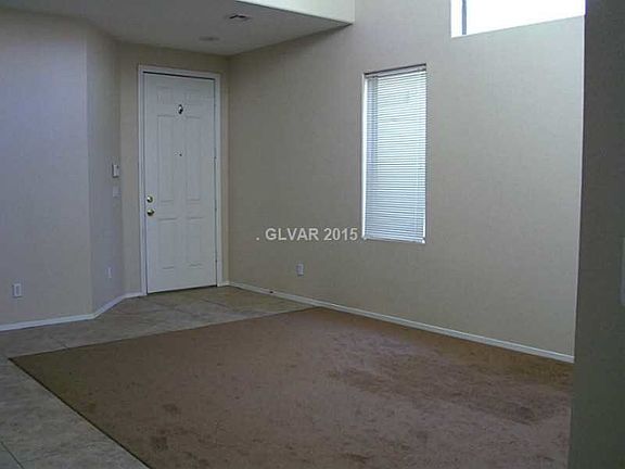 3rd image of 8025 Cool Springs St