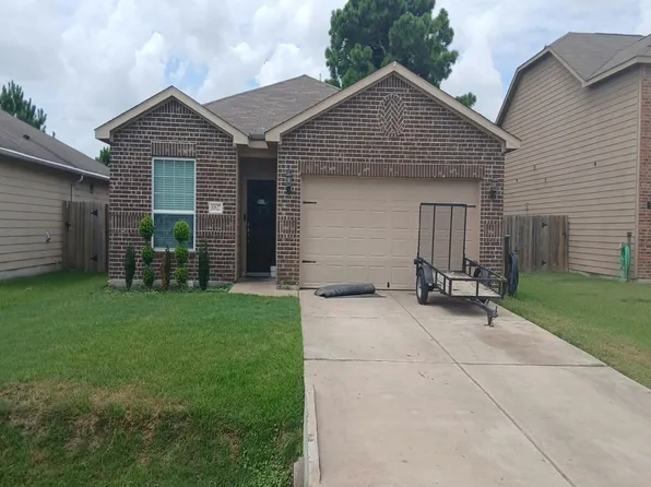 10627 Pine Landing Dr, Houston, TX 77088