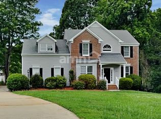 471 Kingsmill Dr, Advance, NC 27006