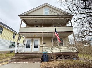 12 Willow St, Pittsfield, MA 01201