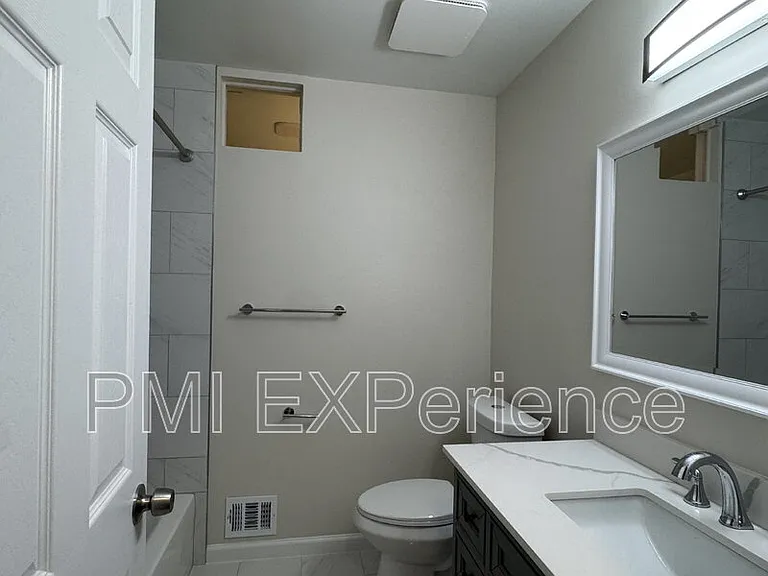 6405 Roberts Dr — Photo 8
