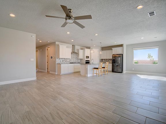 4th image of 9001 Cambrils Dr NW